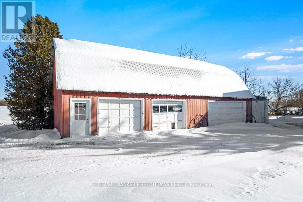 Property Photo:  3581 Drummond Concession 2 Road  ON K7H 3C3 