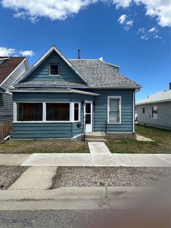 3 bed Anaconda home for sale 910 E 6th, Anaconda, MT 59711