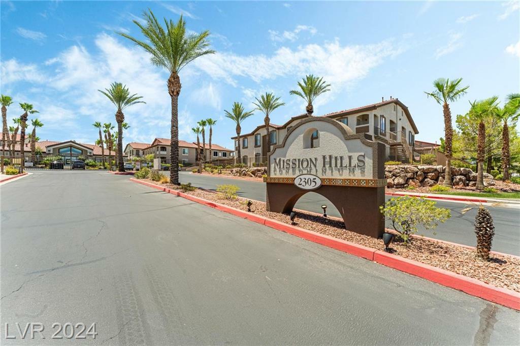 Property Photo: 2305 West Horizon Ridge Parkway 1922 NV 89052