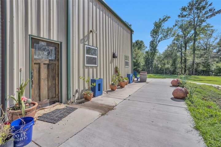 Property Photo: 10780 Stidham Road TX 77302