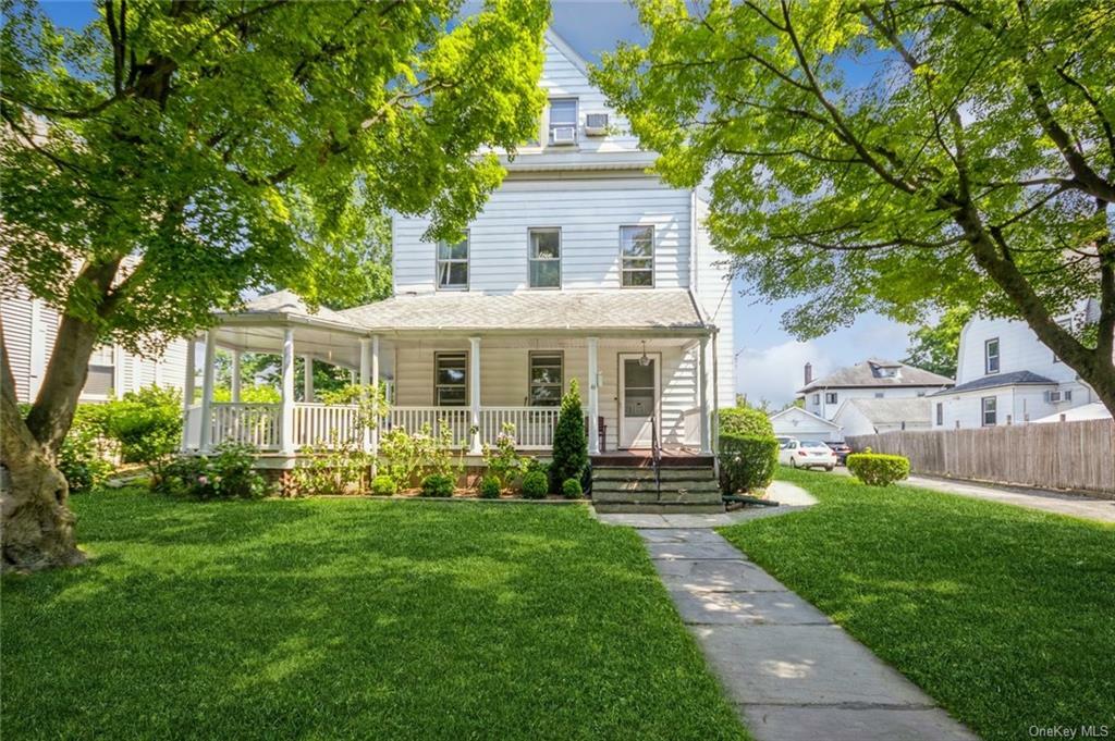 Property Photo:  46 W Castle Place  NY 10805 