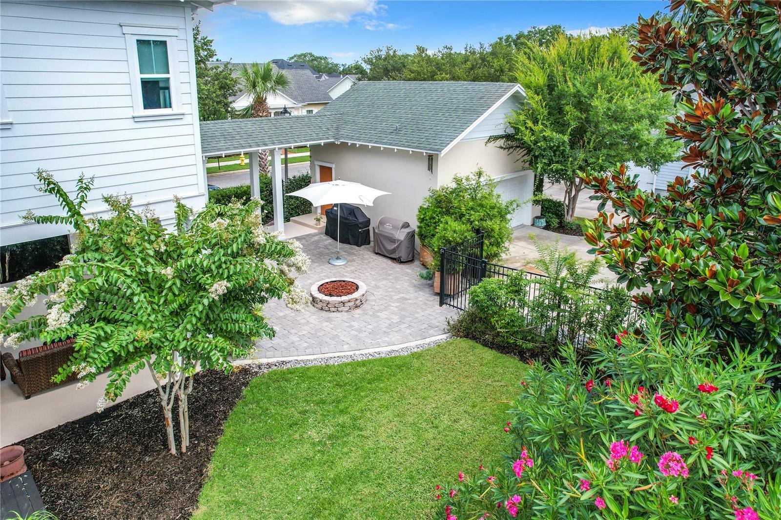 Property Photo:  897 Landrum Drive  FL 34787 