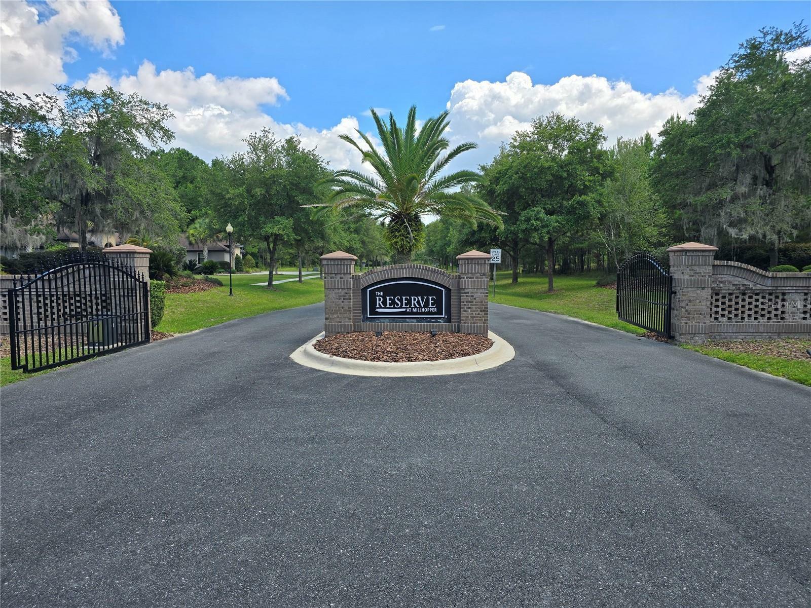 Property Photo:  8911 NW 58th Lane  FL 32653 