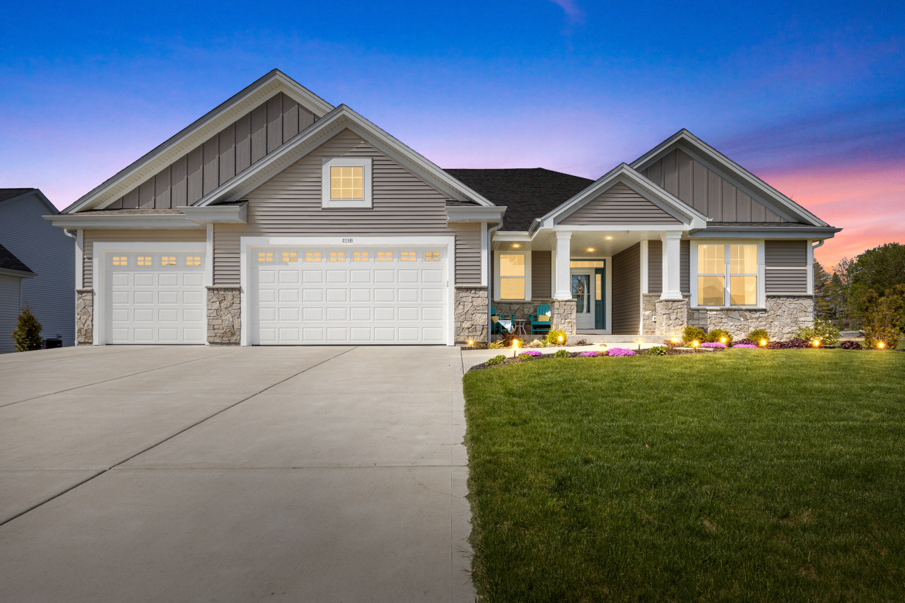 Property Photo: 2060 E Teton Trl WI 53024