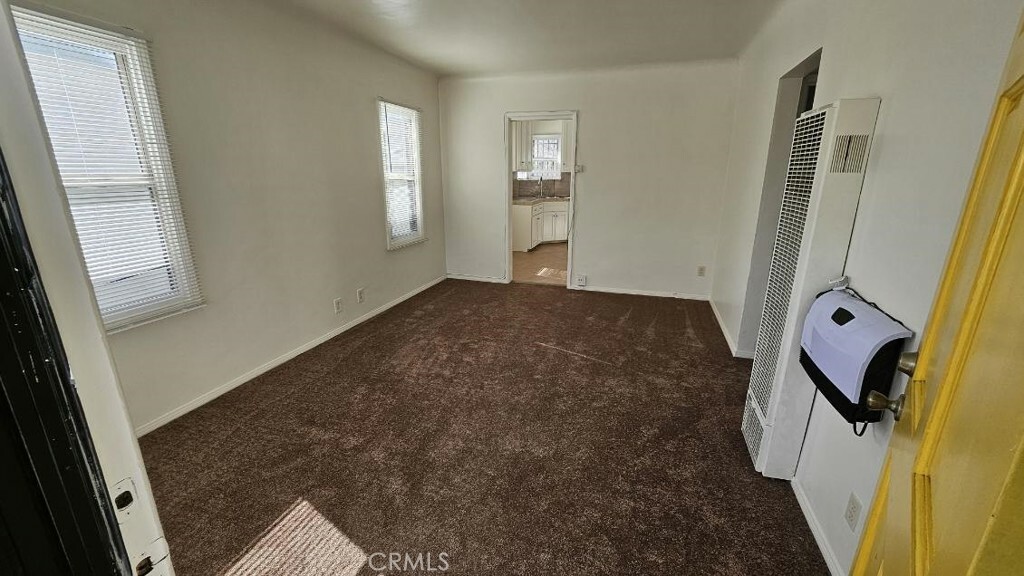 Property Photo:  240 E 84th Street 1/2  CA 90003 