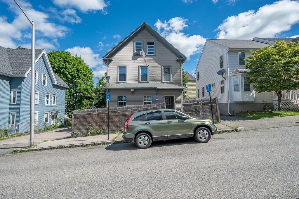 Property Photo: 17 Jefferson St MA 01604