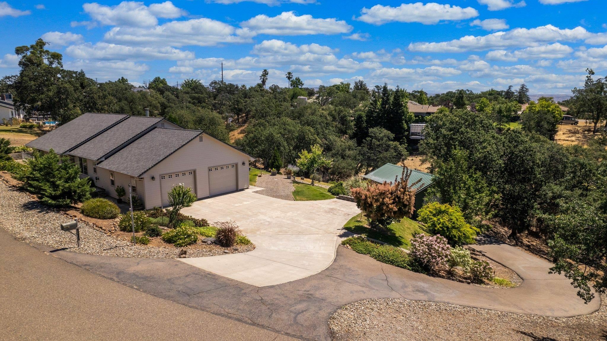 Property Photo:  22295 Branding Iron Lane  CA 96080 