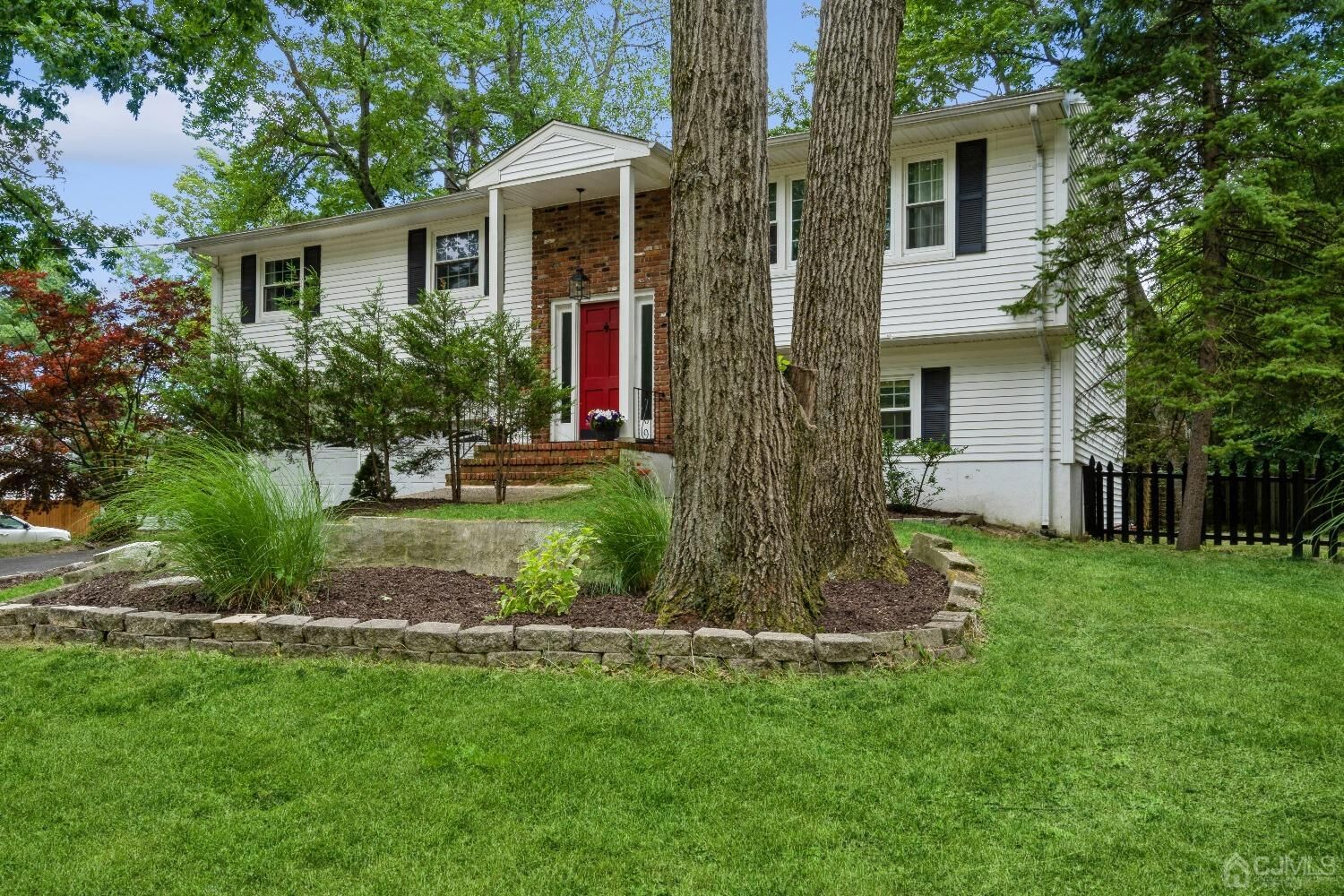 Property Photo:  440 Sherman Road  NJ 08902 