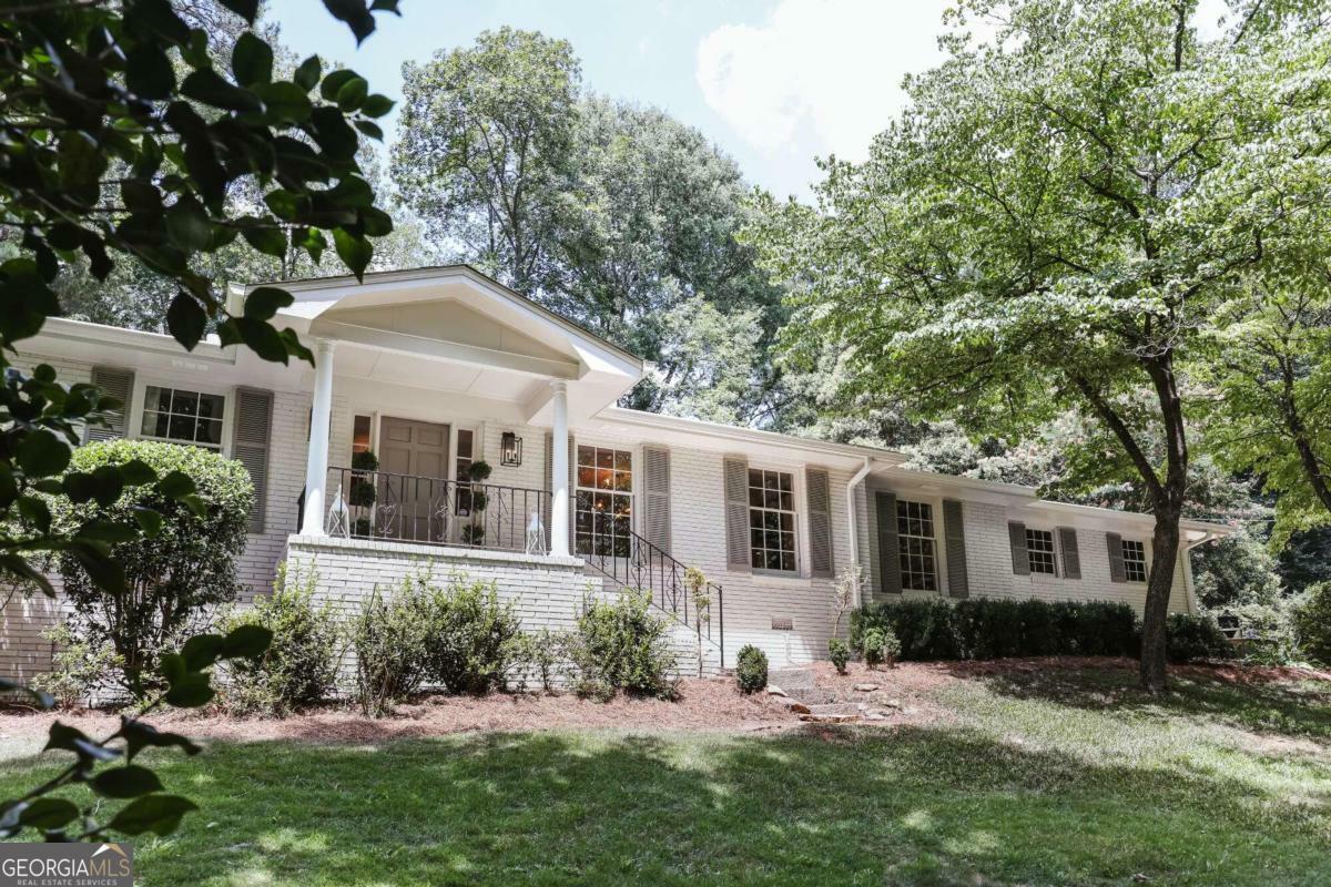 Property Photo:  540 Westview Drive  GA 30606 