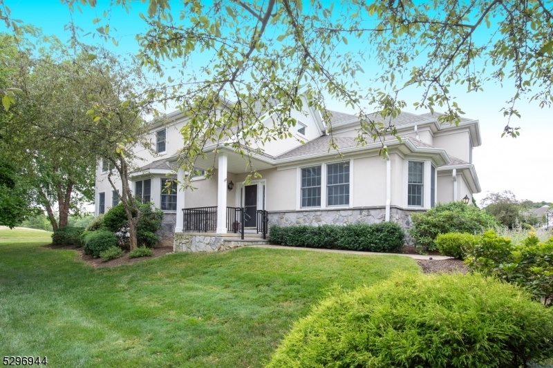 65 Dickinson Rd  Bernards Twp. NJ 07920 photo