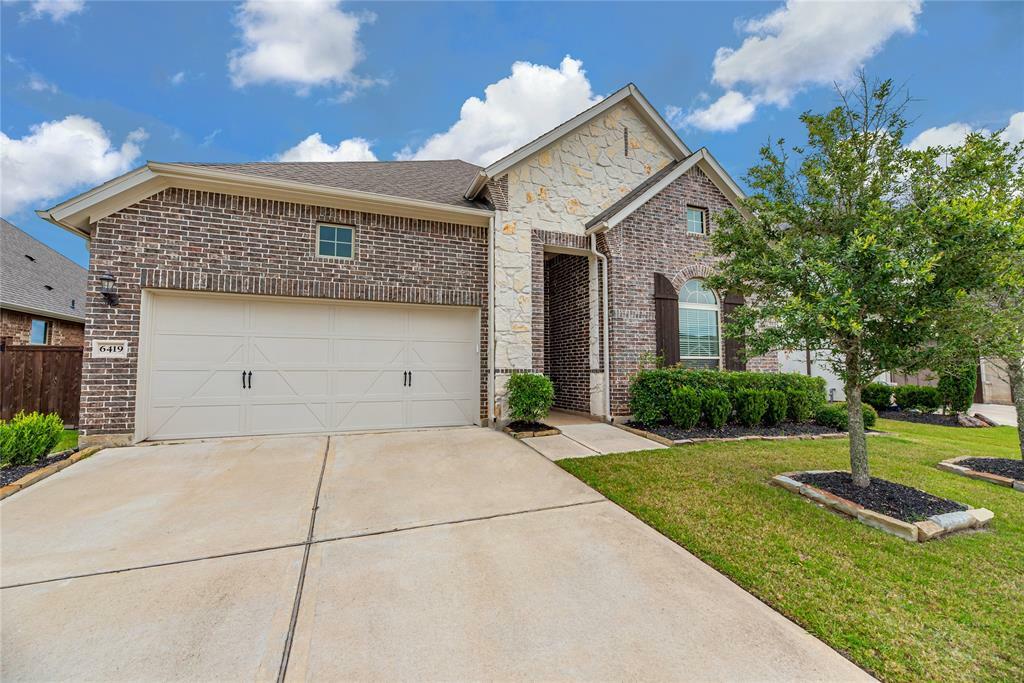 Property Photo: 6419 Wolf Run Drive TX 77493