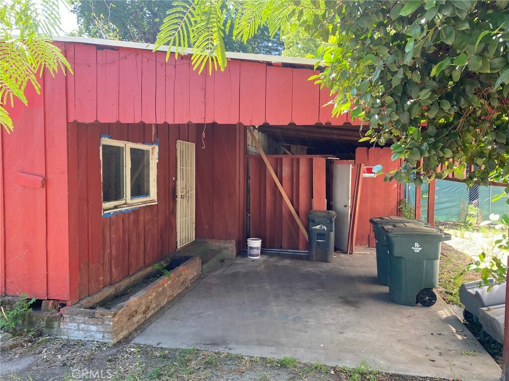 Property Photo: 1724 Oak Street CA 95965
