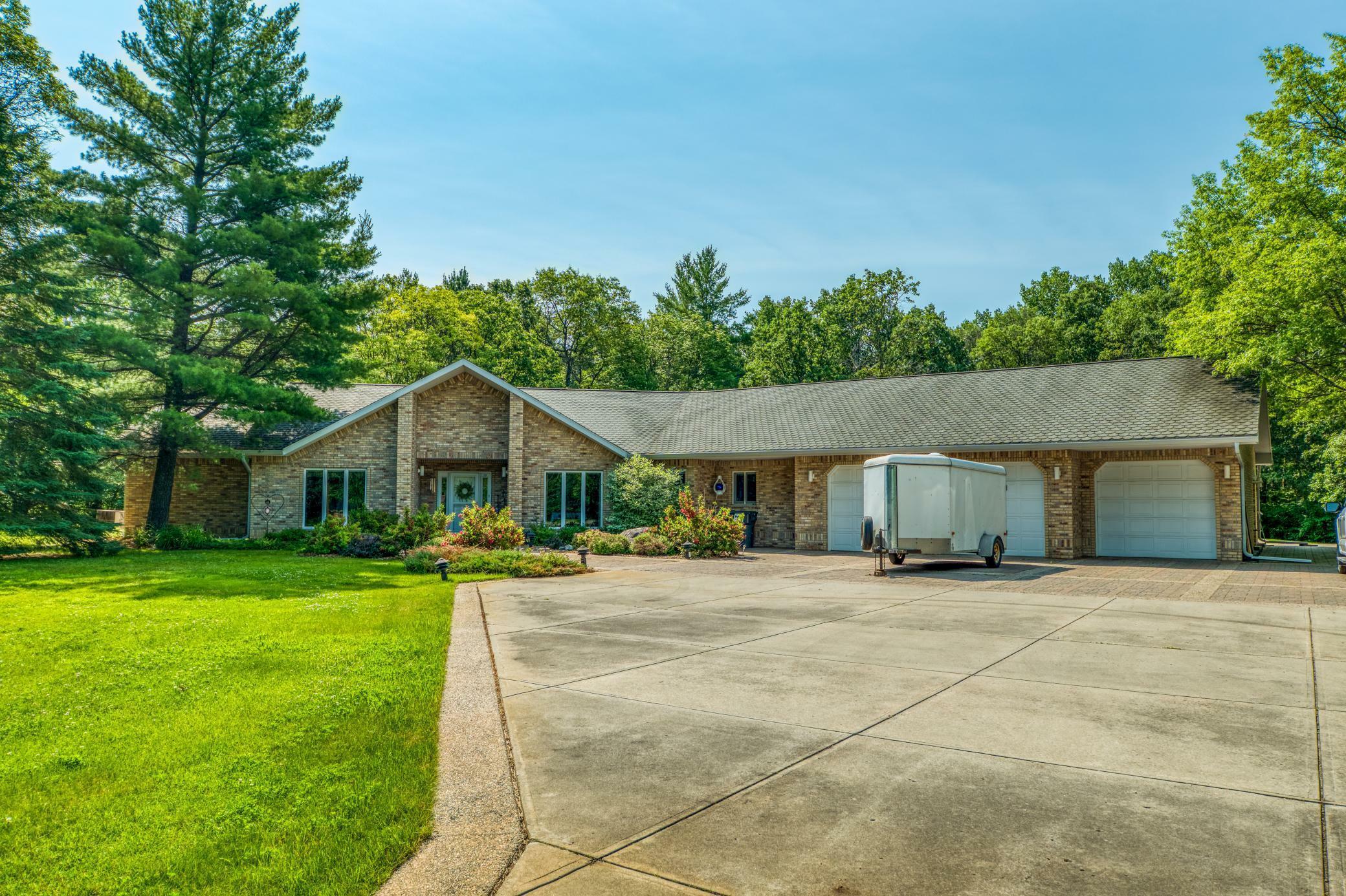 Property Photo:  2308 Red Oak Court NE  MN 56601 