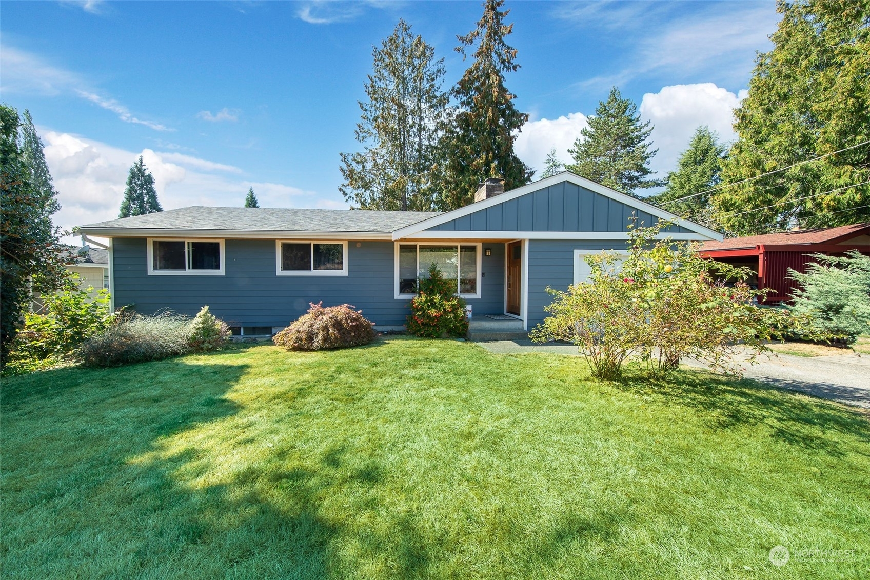 Property Photo:  13227 37th Avenue NE  WA 98125 