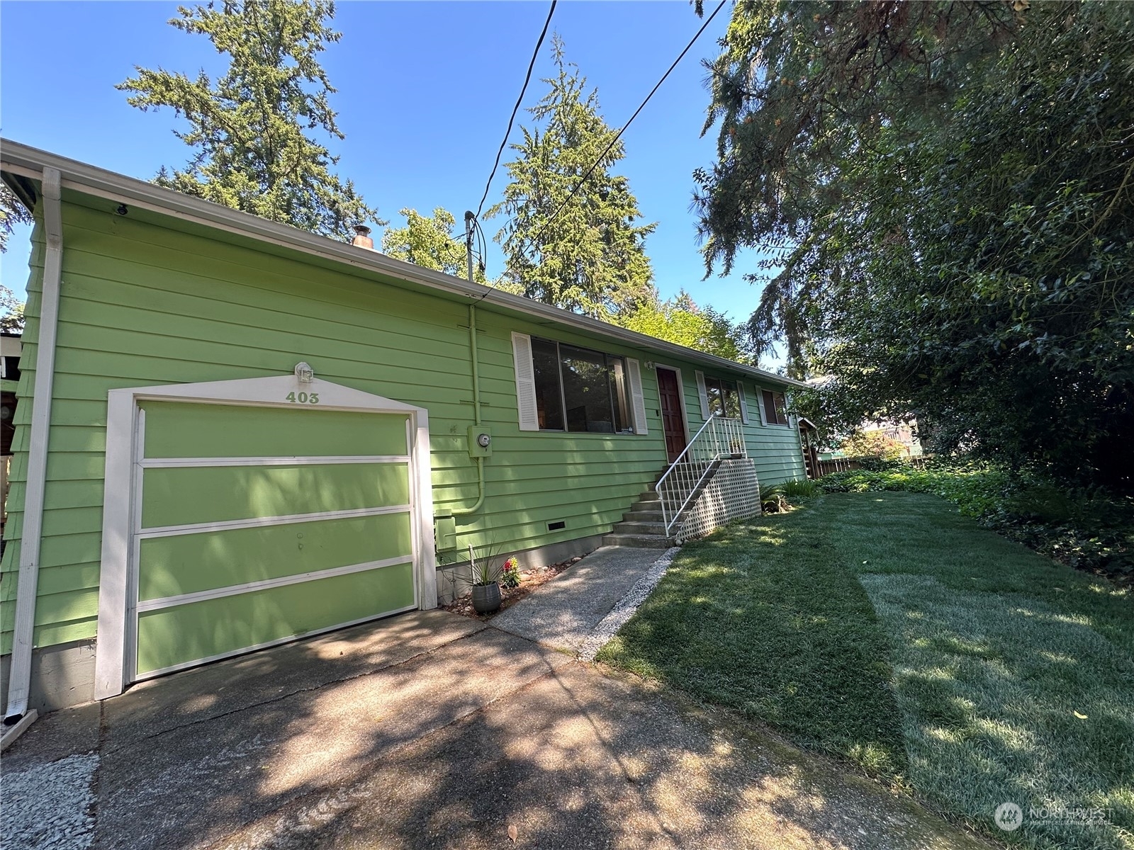 Property Photo:  403 137th Street SW  WA 98208 