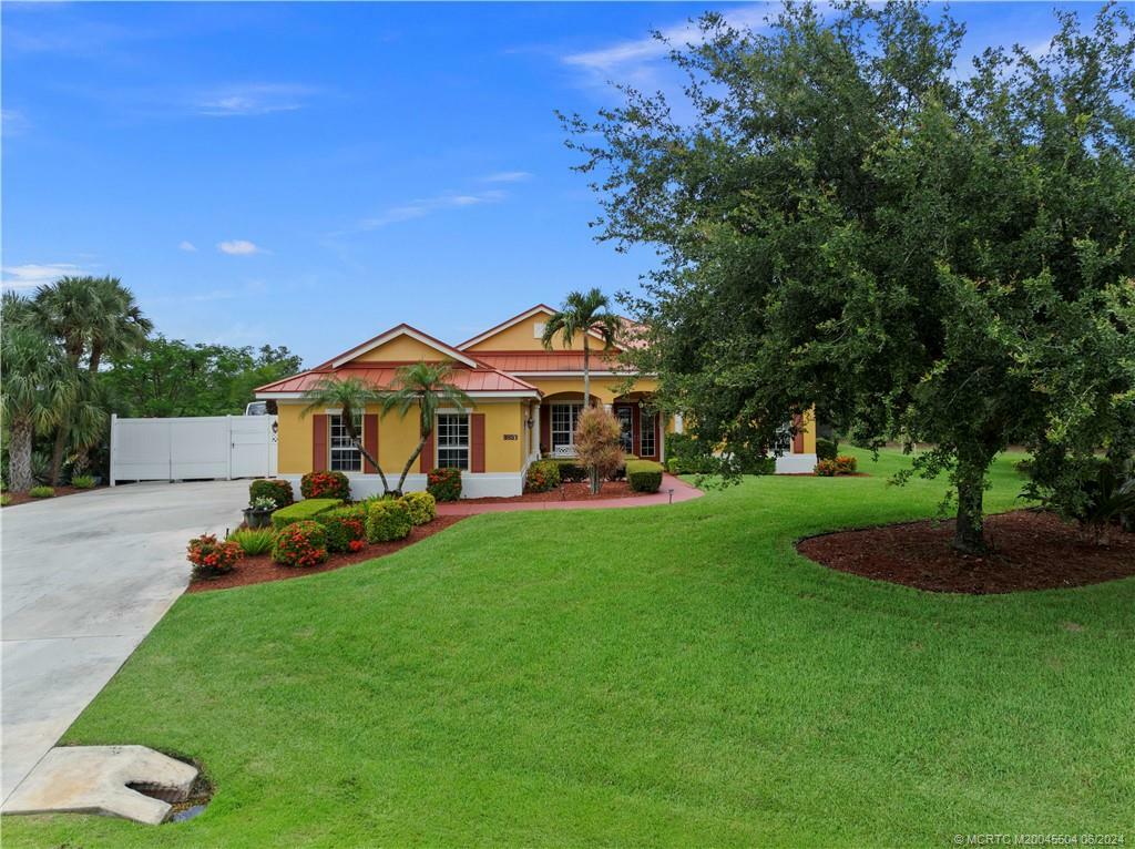 Property Photo:  9857 SW Pueblo Terrace  FL 34990 