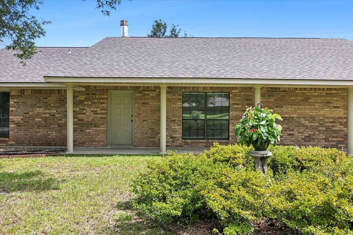 Property Photo:  6294 Peveto Ln  TX 77632 