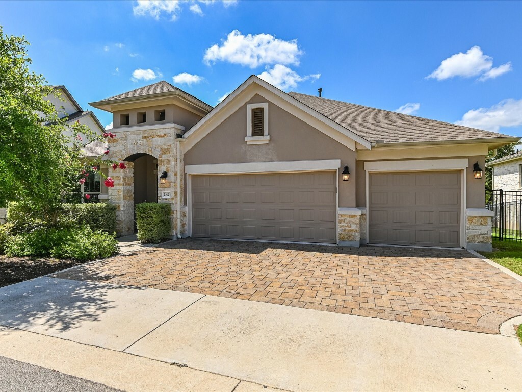 Property Photo:  2312 Cades Spirit Bend  TX 78738 