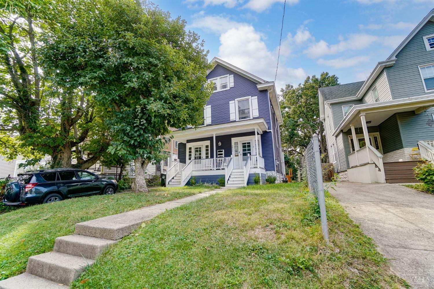 Property Photo:  2033 Maple Avenue  OH 45212 