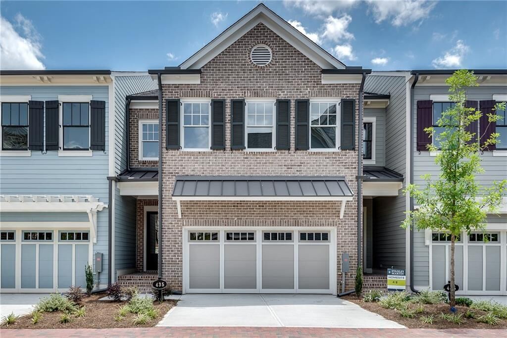 Property Photo:  435 Maplewood Drive  GA 30075 