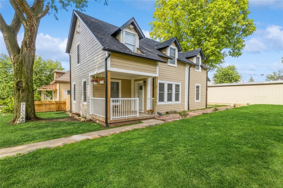 Property Photo:  436 N 3rd Street  IA 52577 