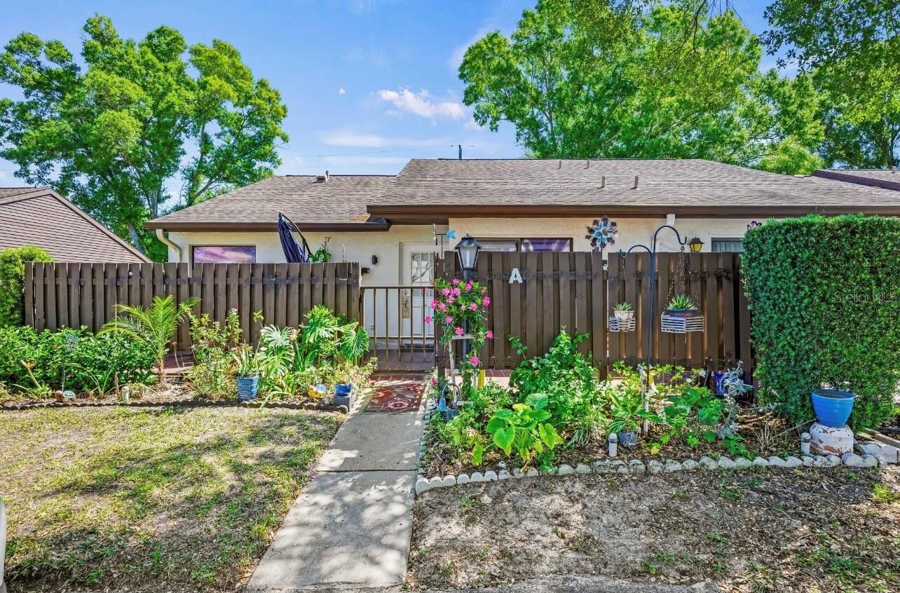 Property Photo:  1725 Pine Ridge Way E A  FL 34684 