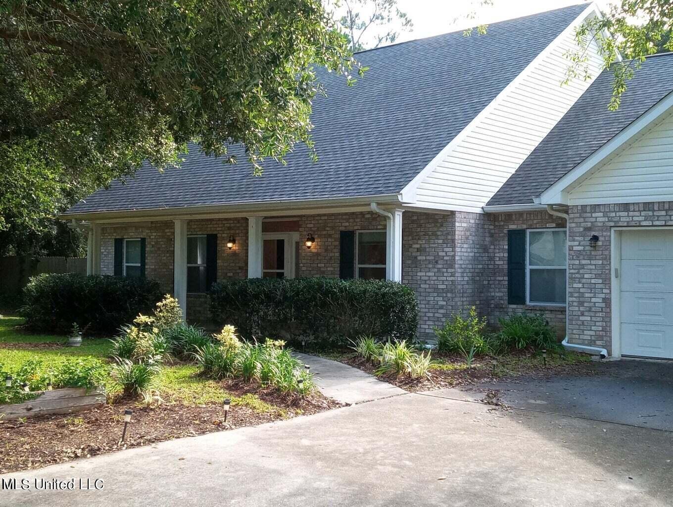 Property Photo: 21 Scott Station Cove MS 39560