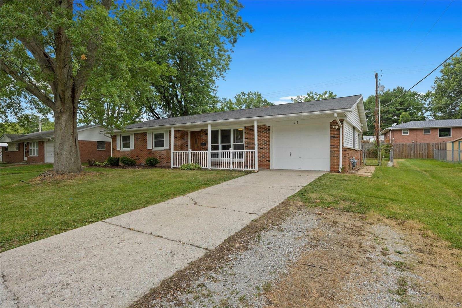 Property Photo:  113 Bobbie Drive  IL 62226 