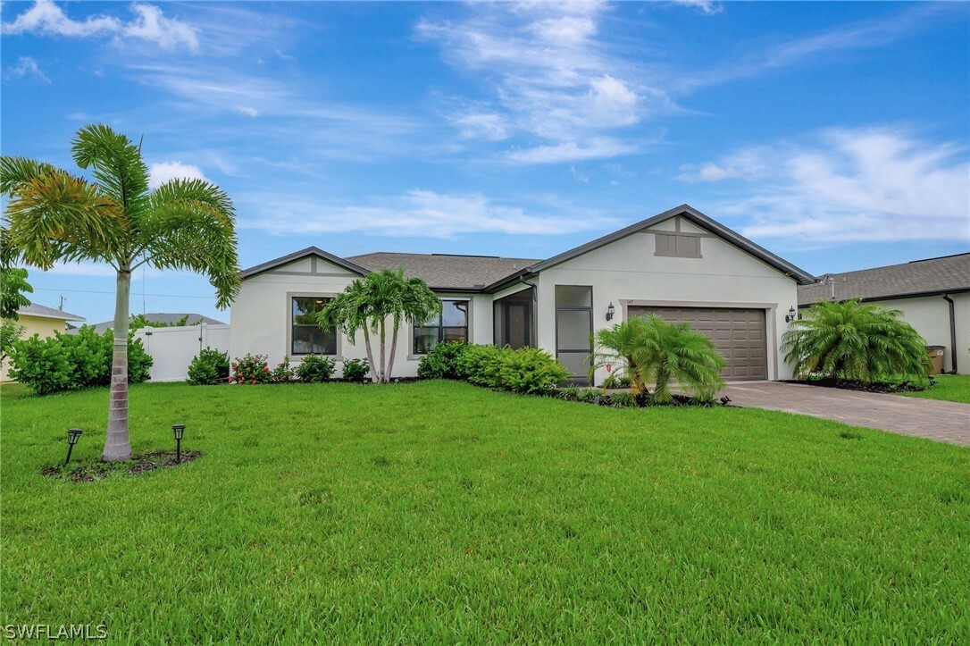 Property Photo: 147 SE 30th Street FL 33904