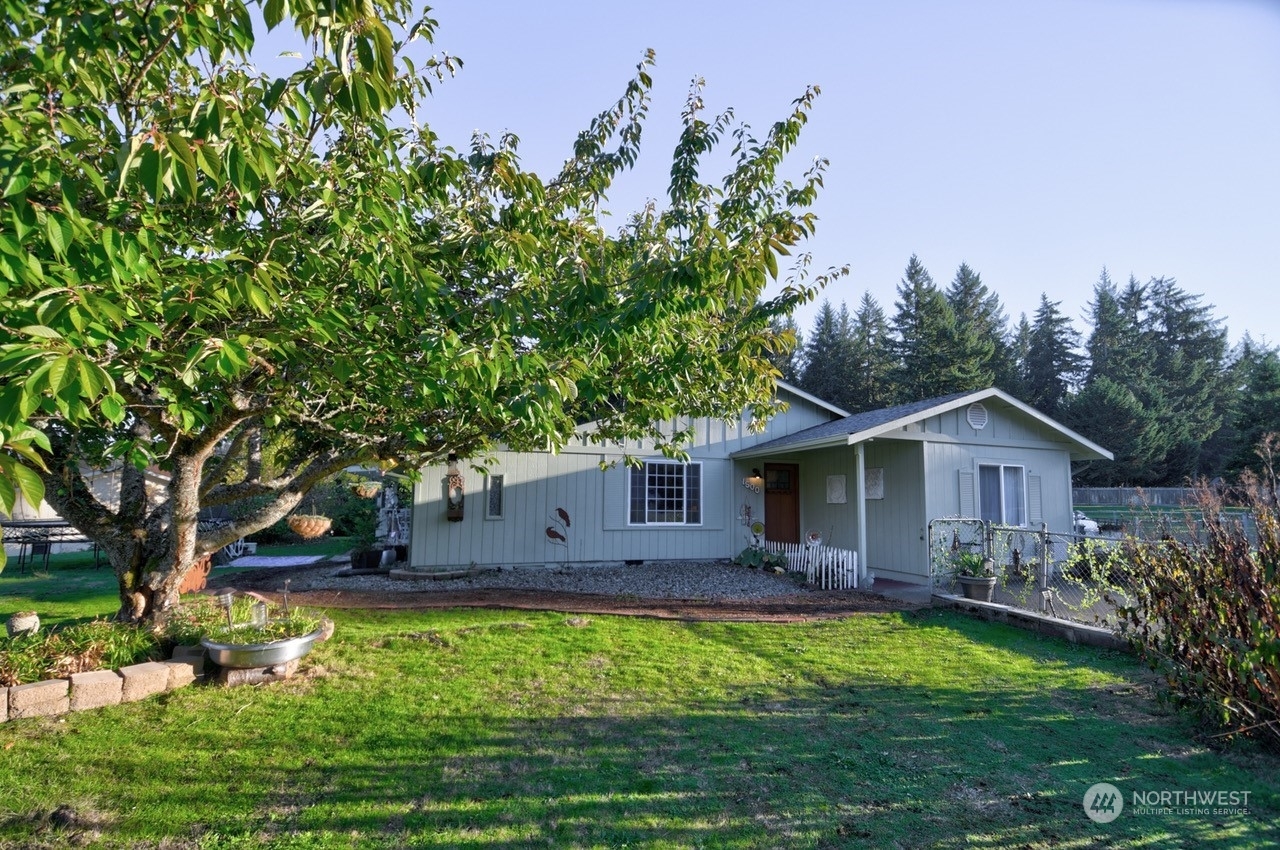 Property Photo:  1500  Rockcress Drive SE  WA 98513 