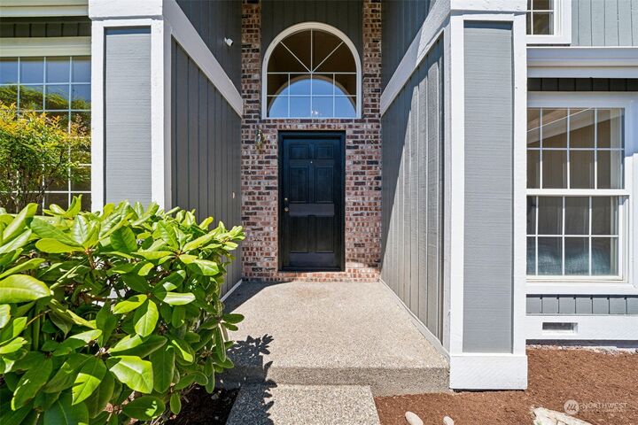 Property Photo:  11824 SE 321st Place  WA 98092 