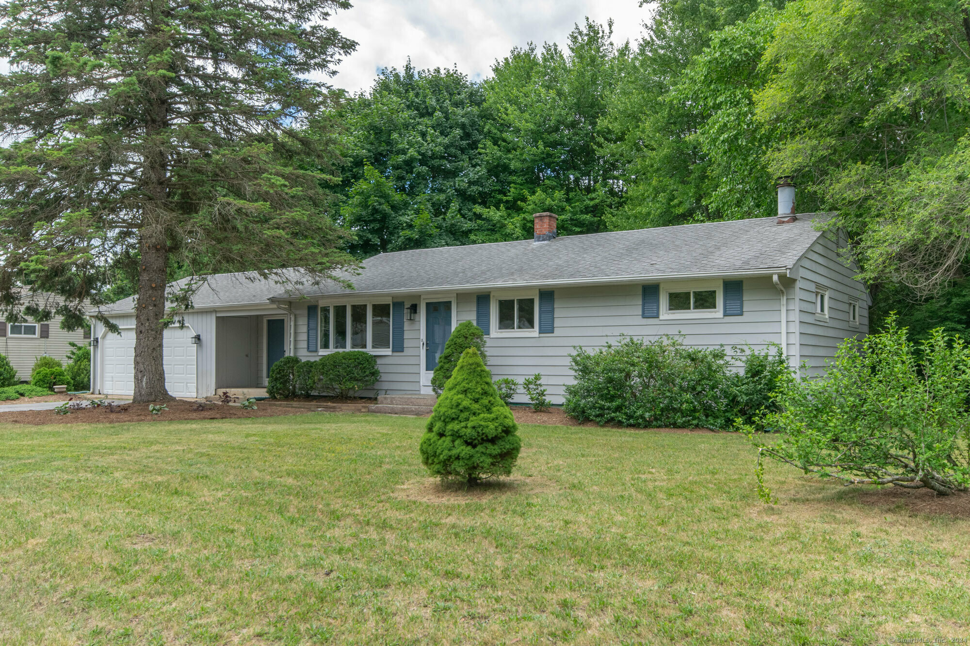 Property Photo:  7 Spring Garden Road  CT 06082 