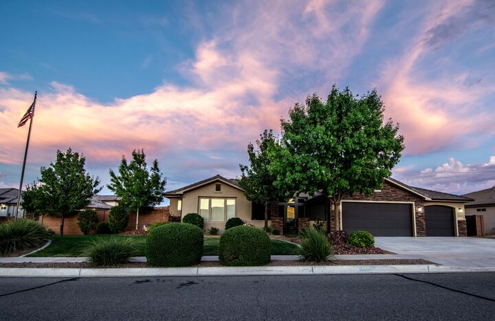 Property Photo: 6163 S Deserts Edge Dr UT 84790