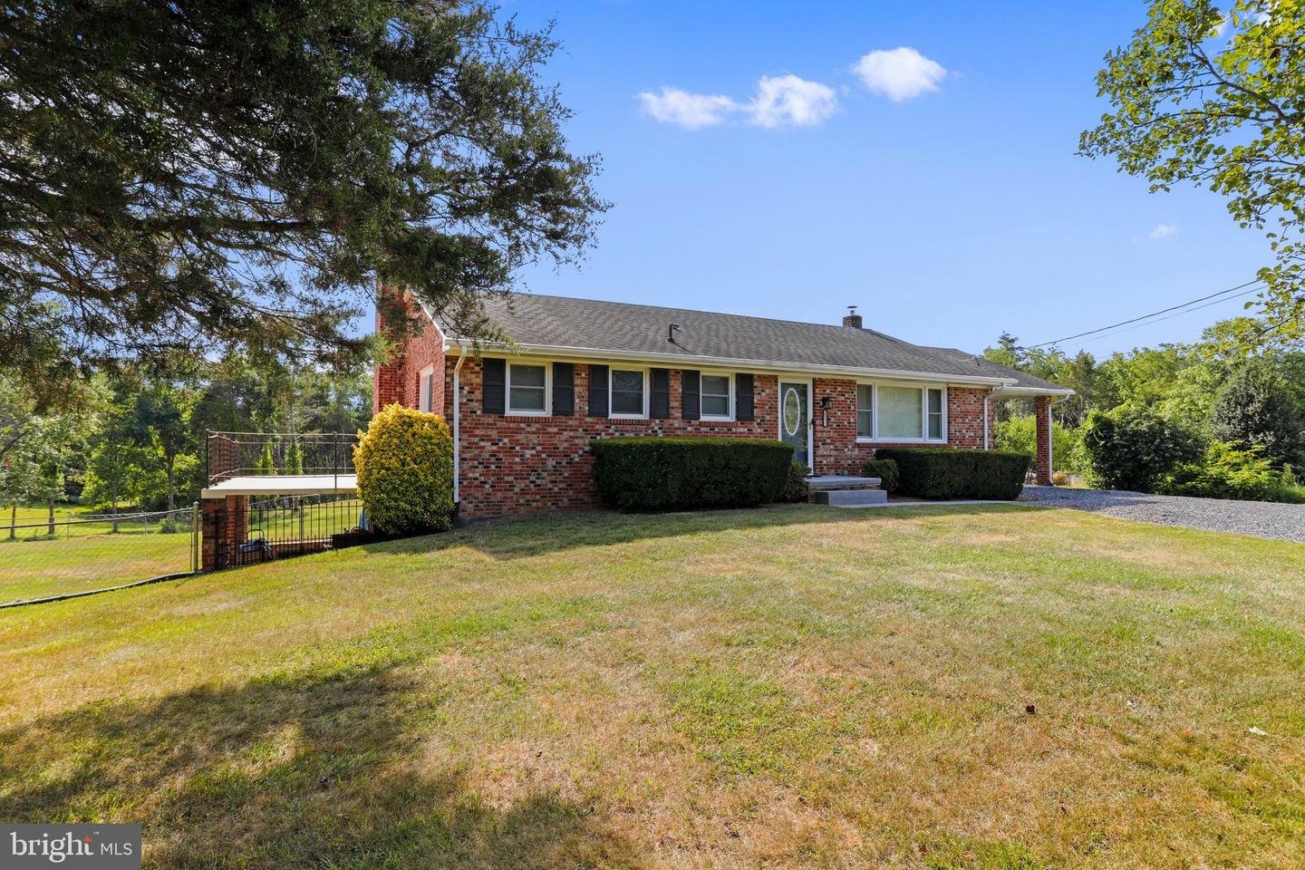 Property Photo:  61 Gardener Lane  VA 22630 