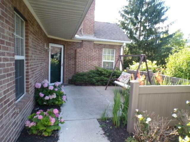 Property Photo:  762 Windward Lane 24  OH 43230 