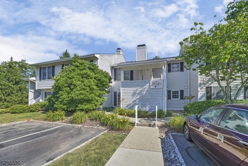 Property Photo: 117 Mockingbird Ct NJ 08887
