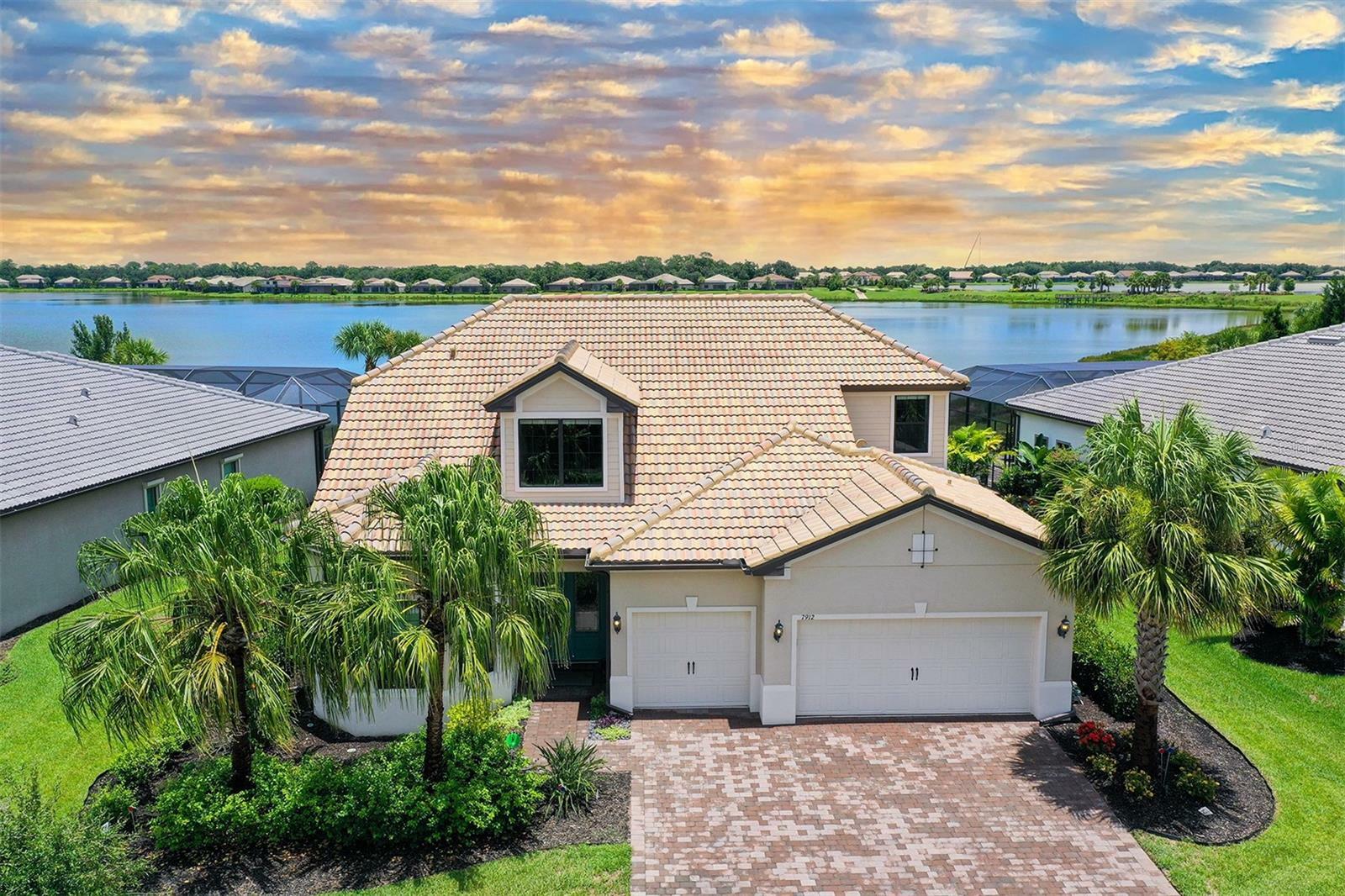 Property Photo: 7912 Grande Shores Drive FL 34240