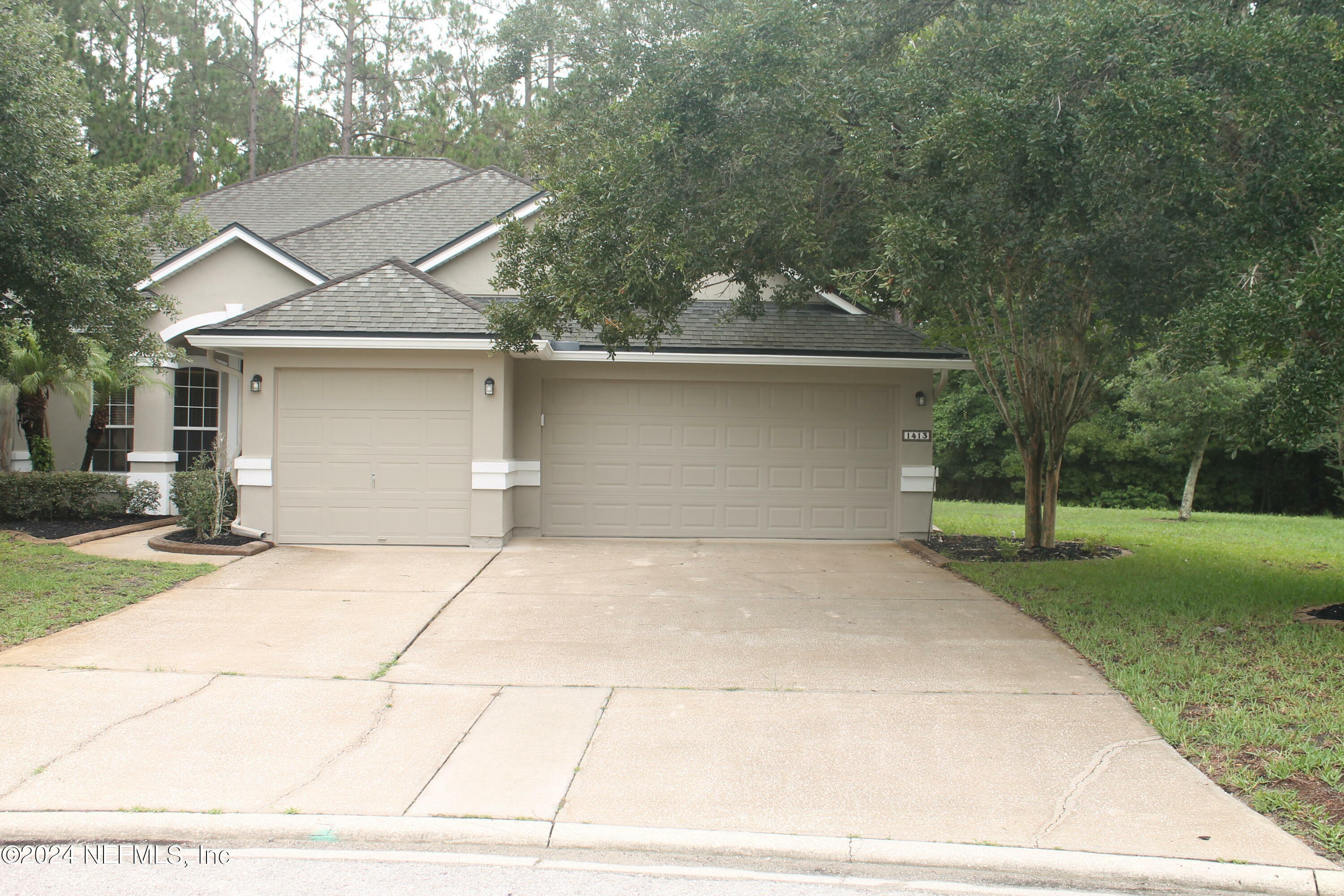 Property Photo:  1413 Moon Harbor Court  FL 32092 