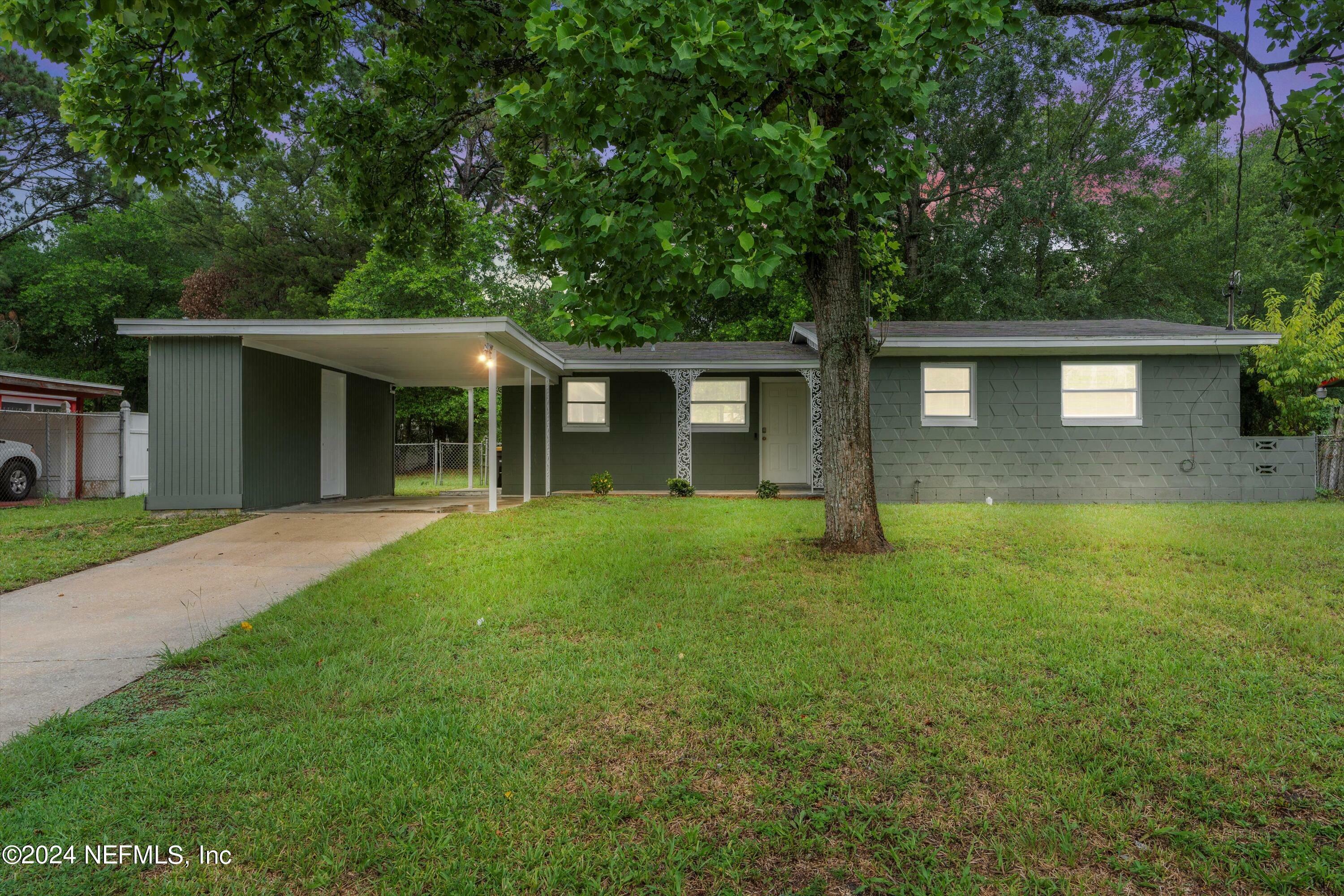 5020 Dallen Lea Drive  Jacksonville FL 32208 photo