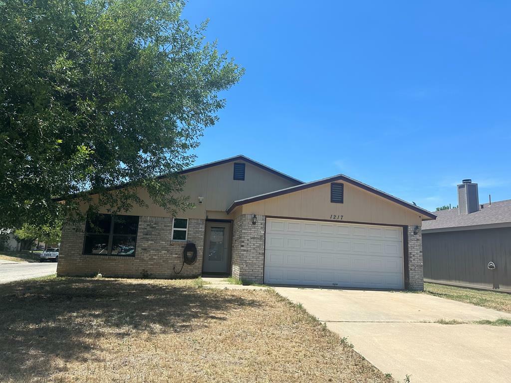 Property Photo:  1217 Cyndi Lane  TX 76903 