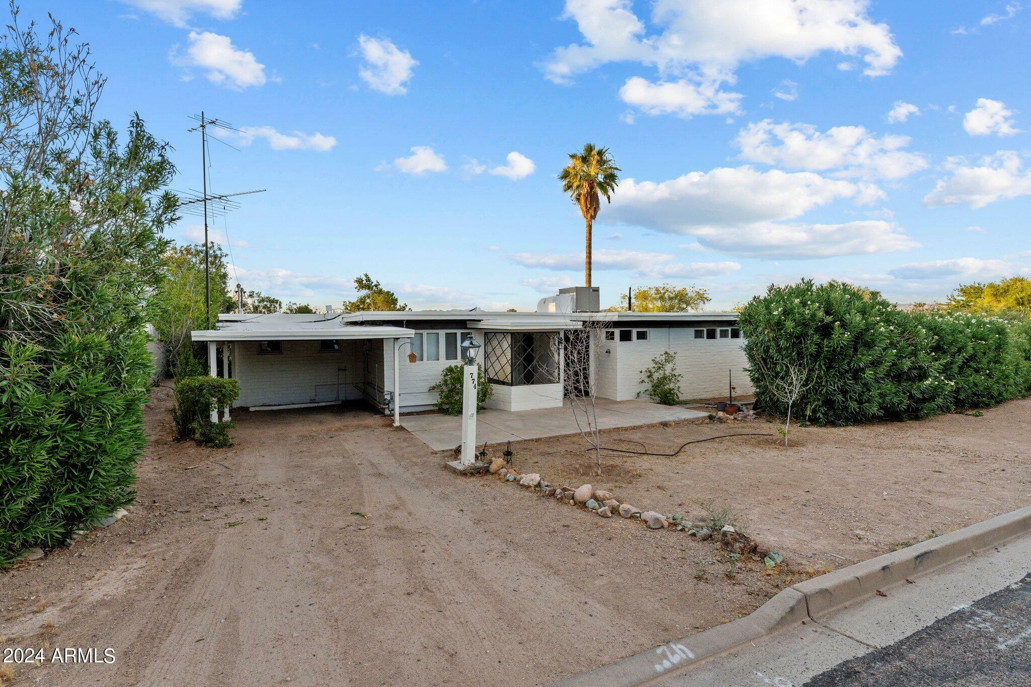 774 W La Golondrina Drive  Wickenburg AZ 85390 photo