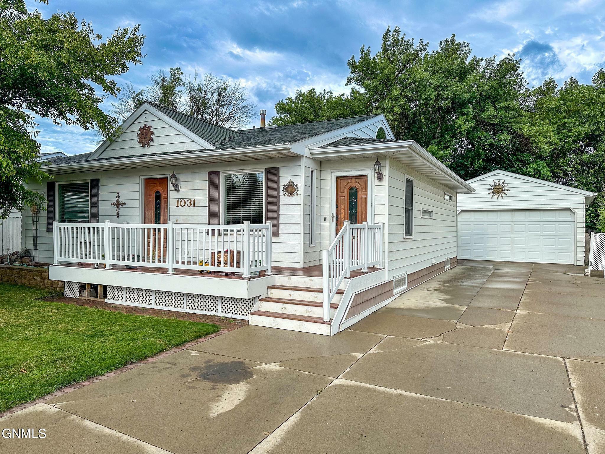 Property Photo: 1031 Bozeman Drive ND 58504