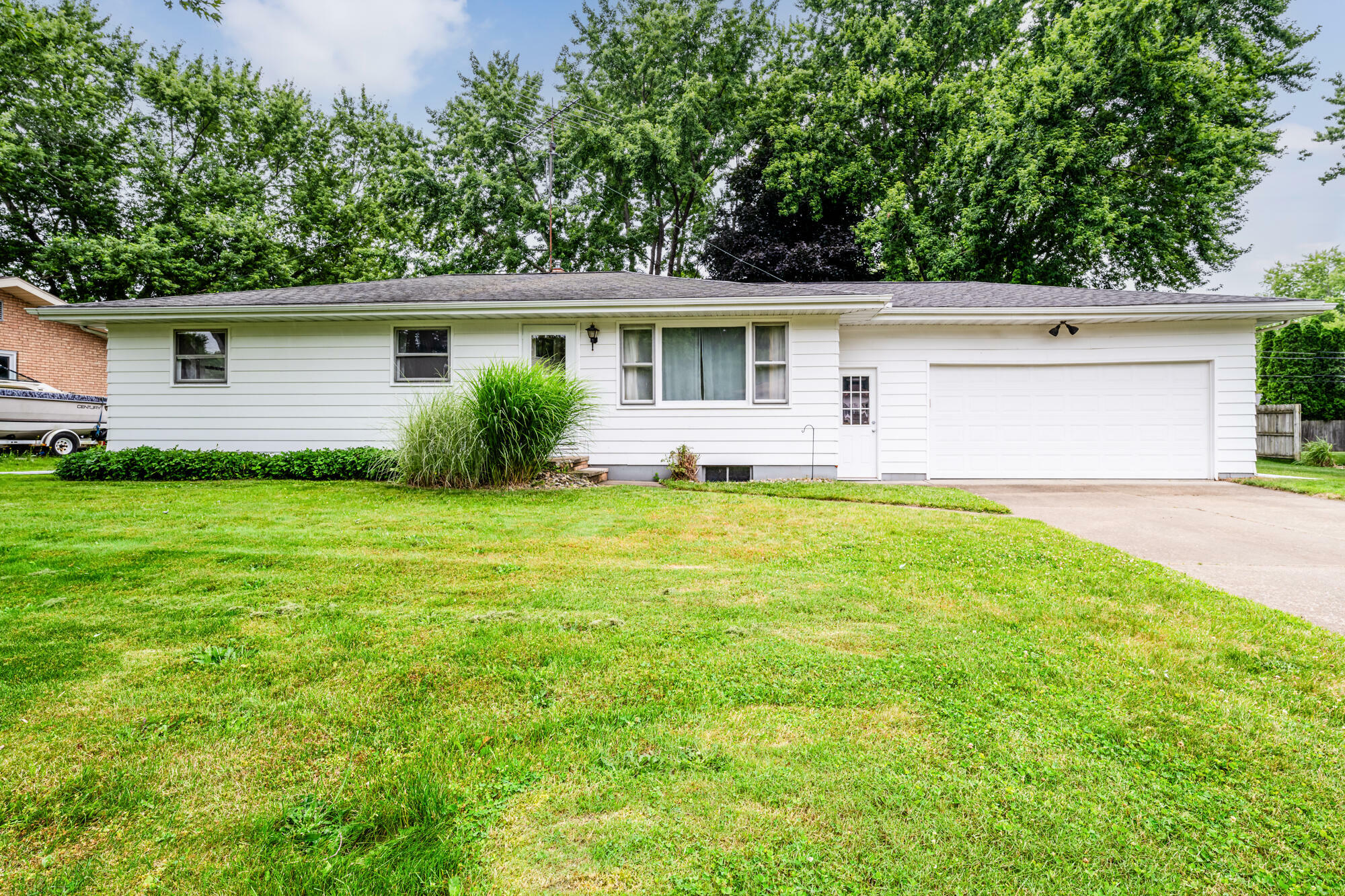 Property Photo:  6010 Bonanza Drive  MI 49127 