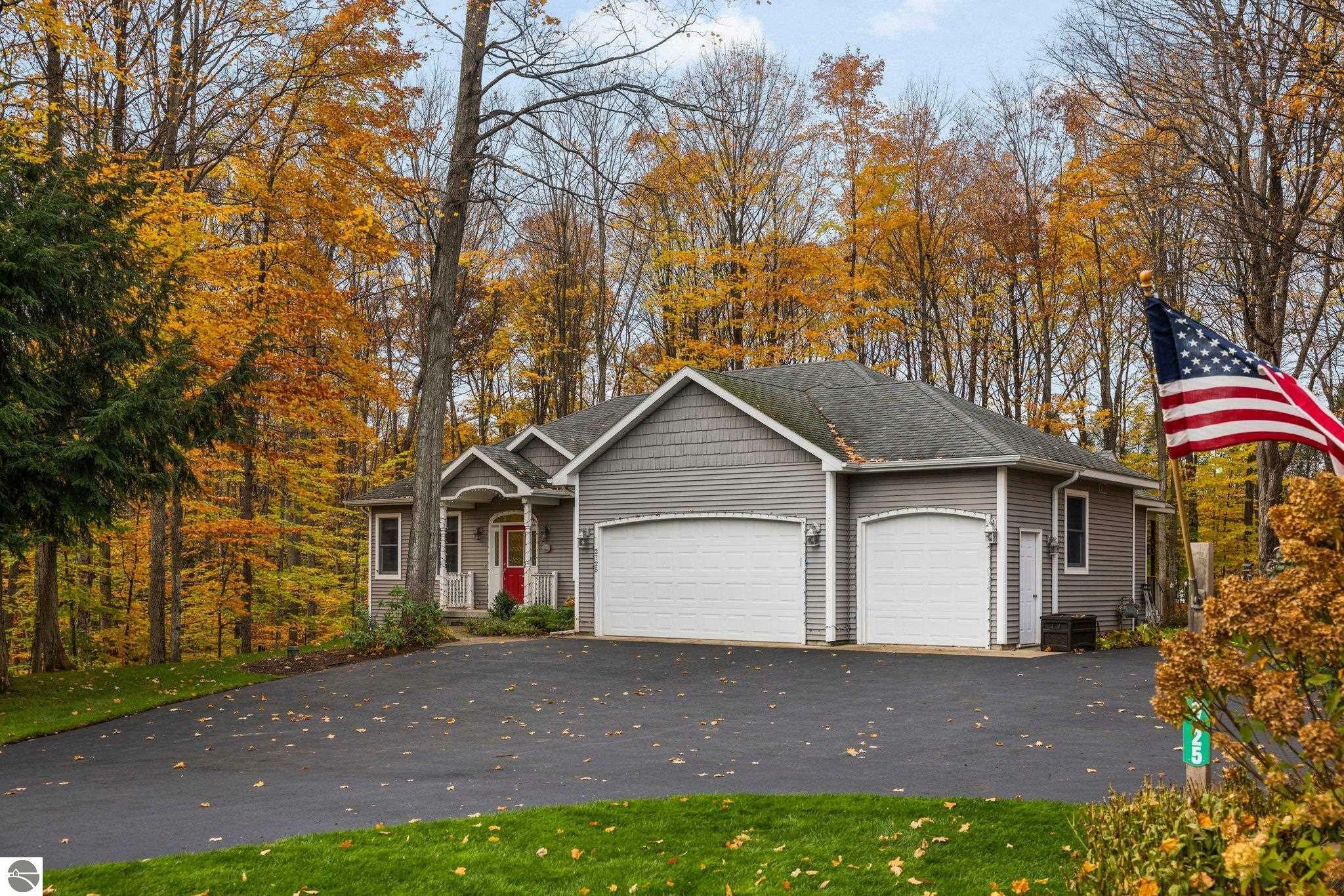 Property Photo:  2725 Blue Meadow Drive  MI 49685 