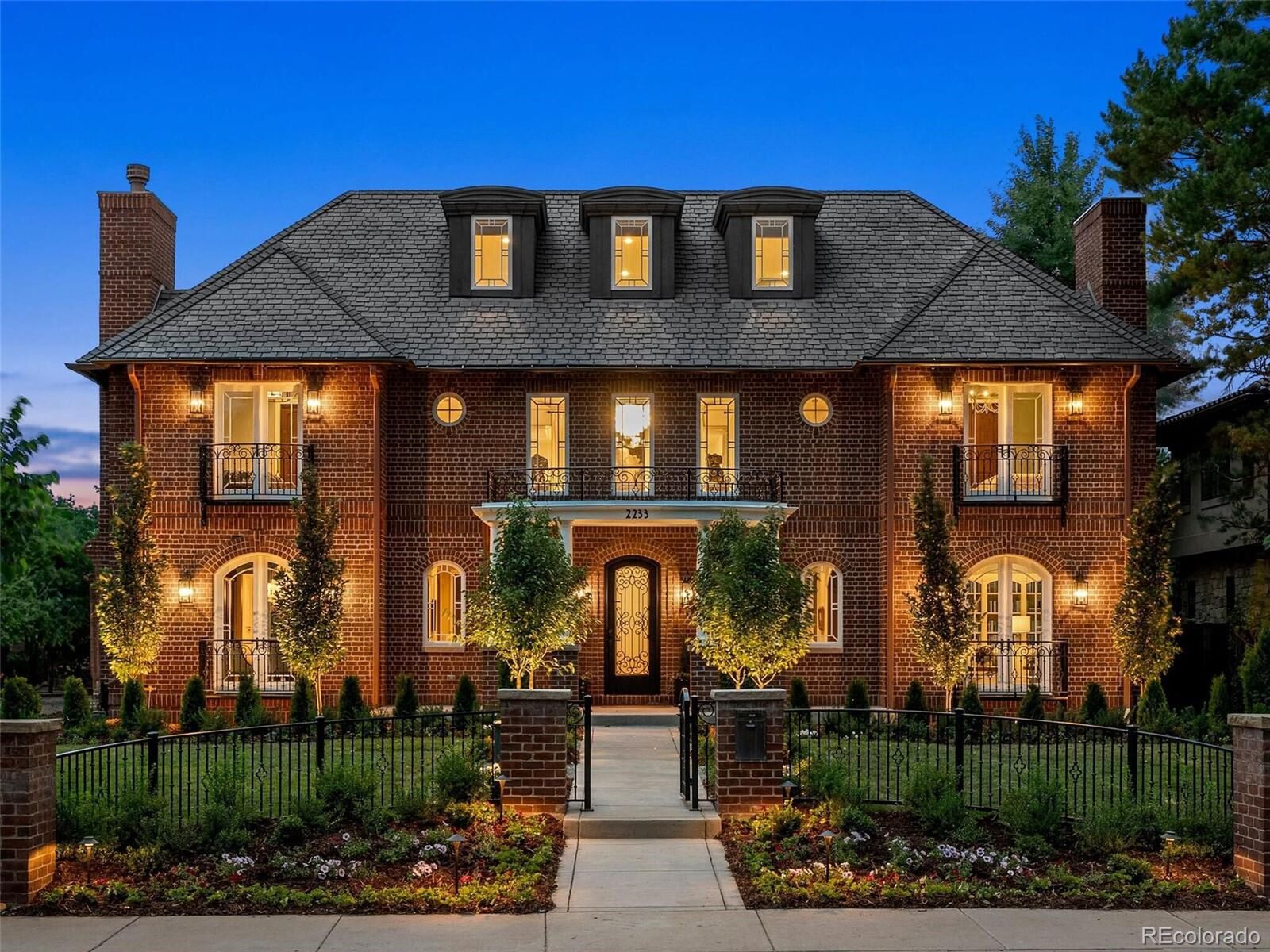Property Photo: 2233 S Madison St CO 80210