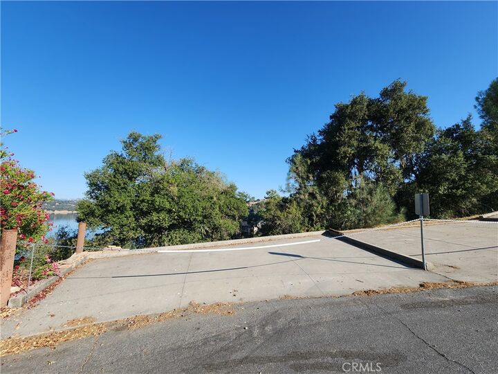 Property Photo:  8139 Smith Point Road  CA 93426 