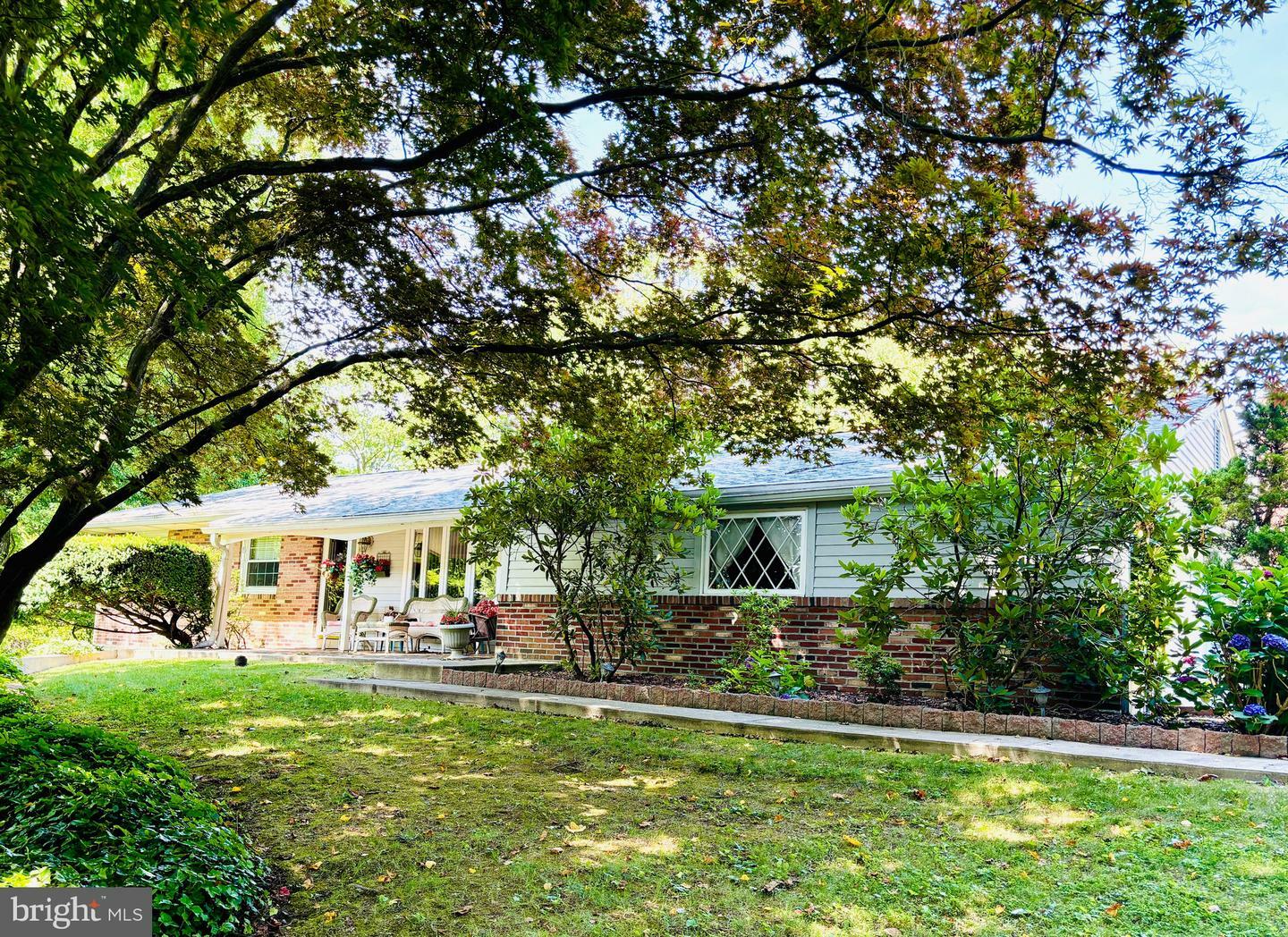 Property Photo: 5 Harvard Drive PA 19063