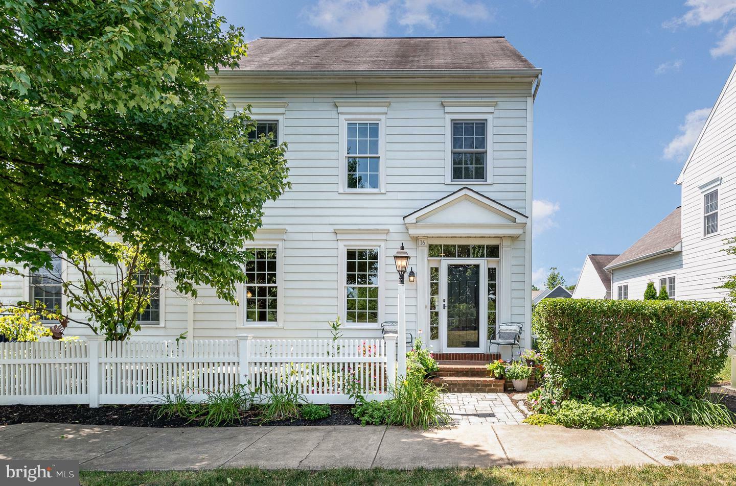 Property Photo:  16 Ellington Road  PA 17050 