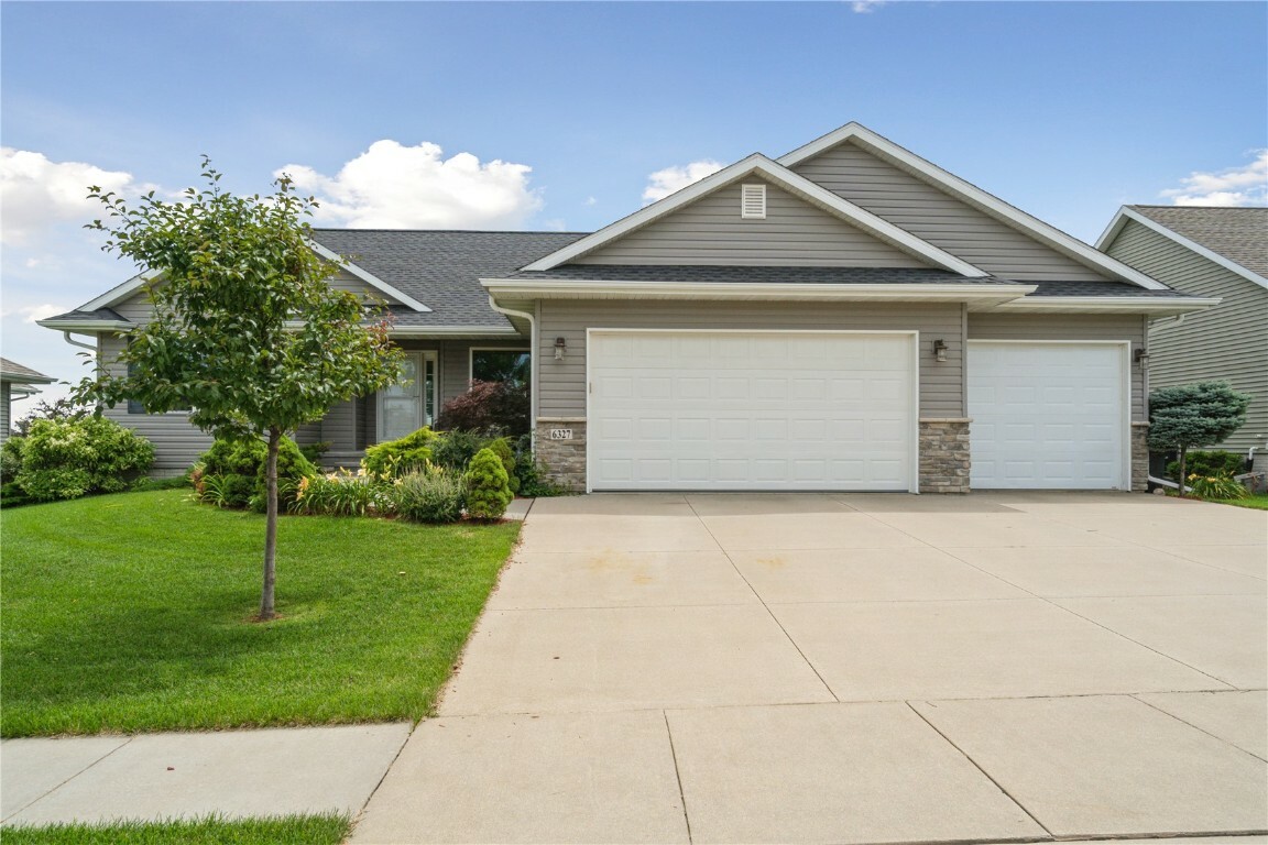 Property Photo:  6327 Deer Stone Dr  IA 52404 