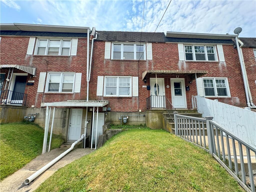 Property Photo:  1540 Spring Garden Street  PA 18042